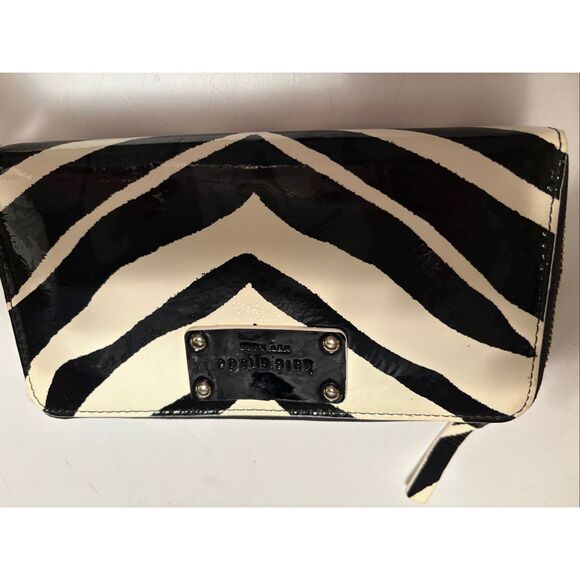 kate spade Handbags - Kate Spade Wallet